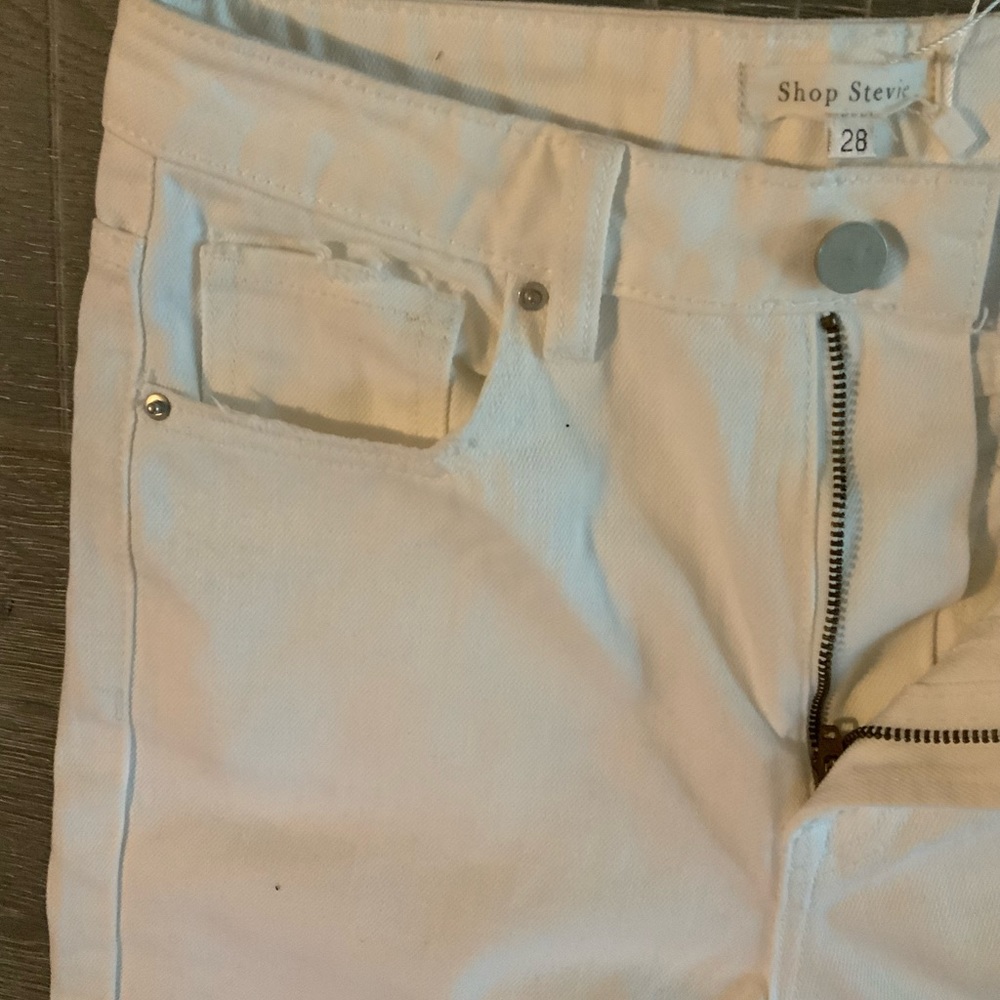 Women Shop Stevie size 28 distressed white jeans. - Picture 8 of 8
